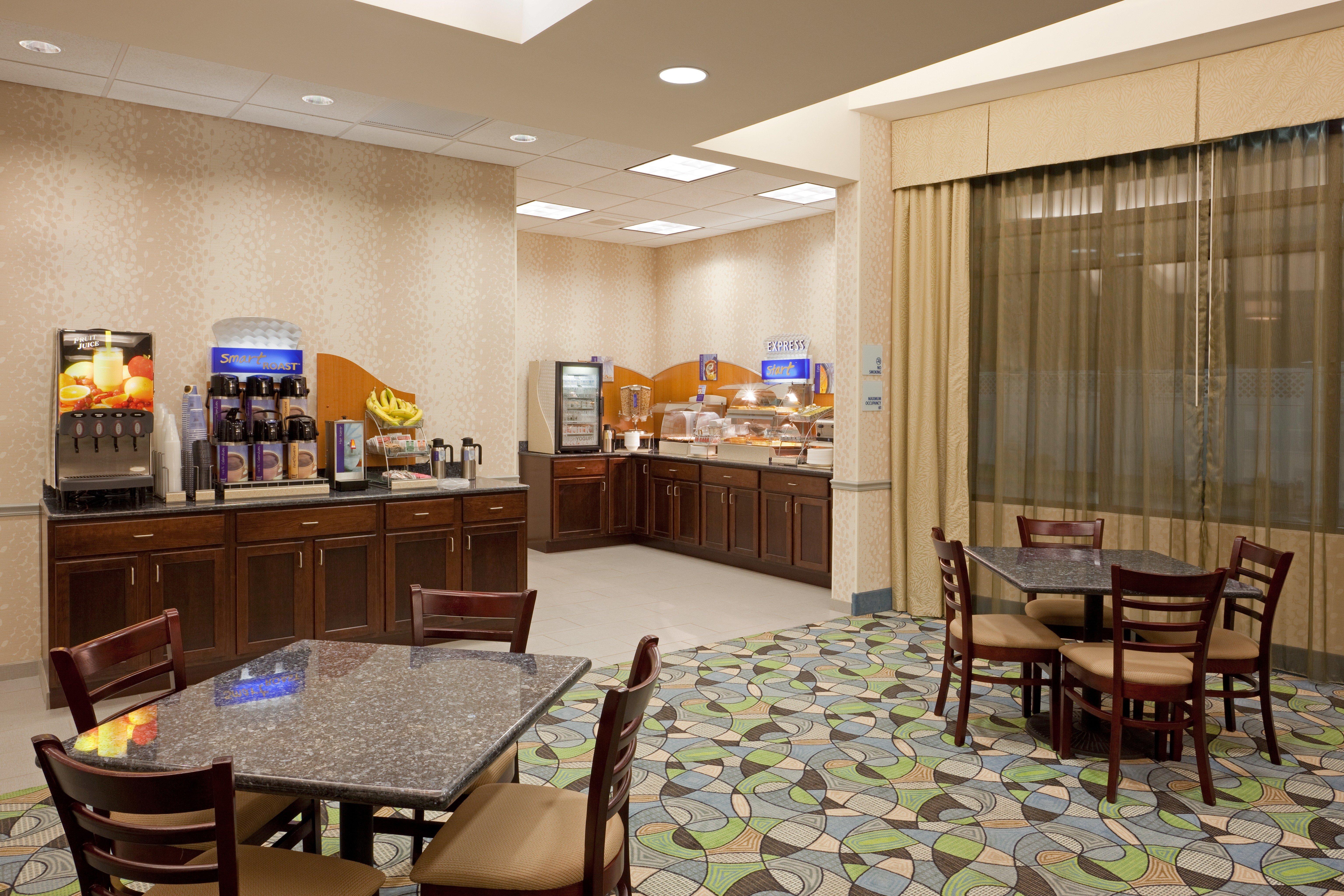 Comfort Inn & Suites Plainville-Foxboro Exterior foto